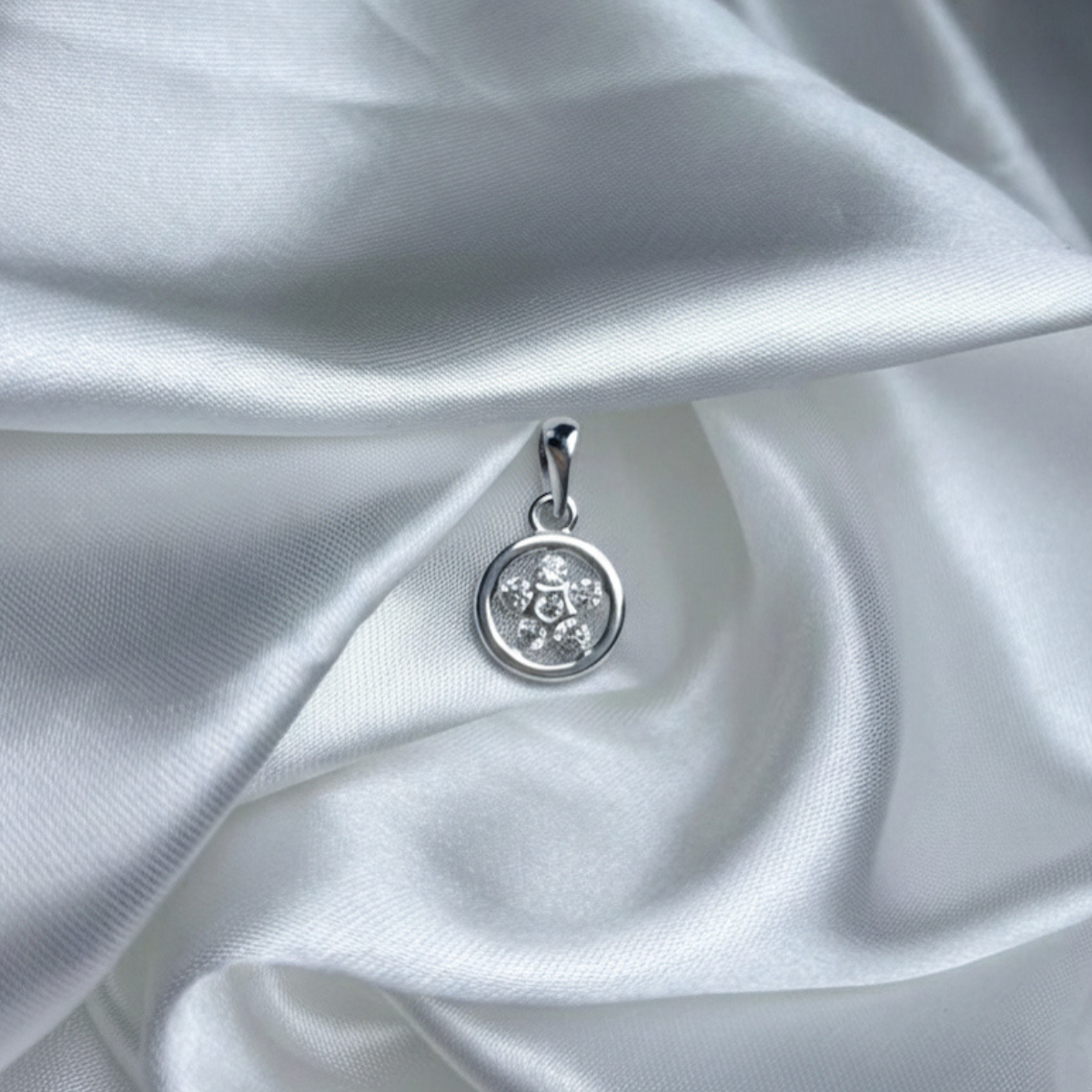 DIJE PLATA CIRCONES TAILANDES