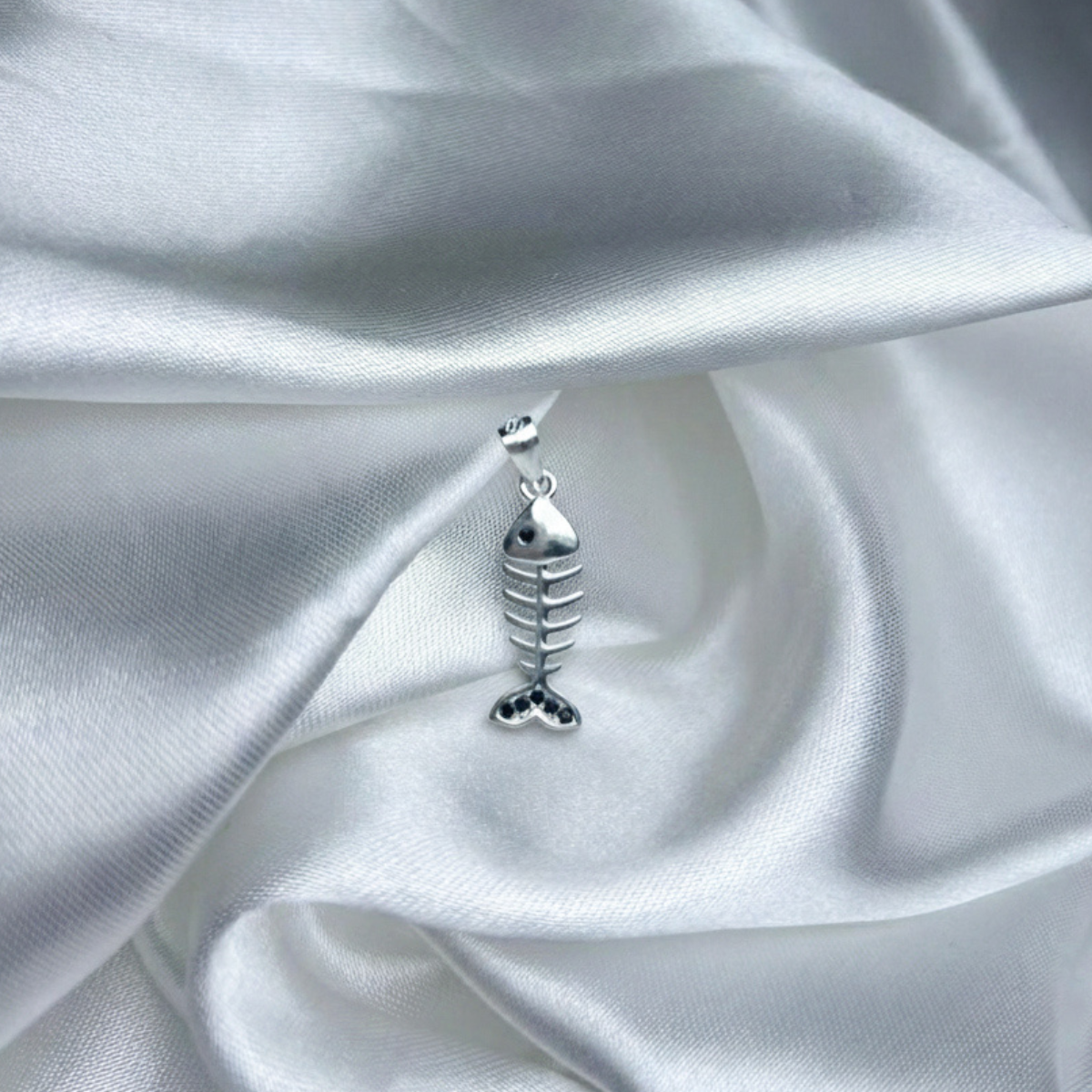 DIJE PLATA CIRCONES TAILANDES