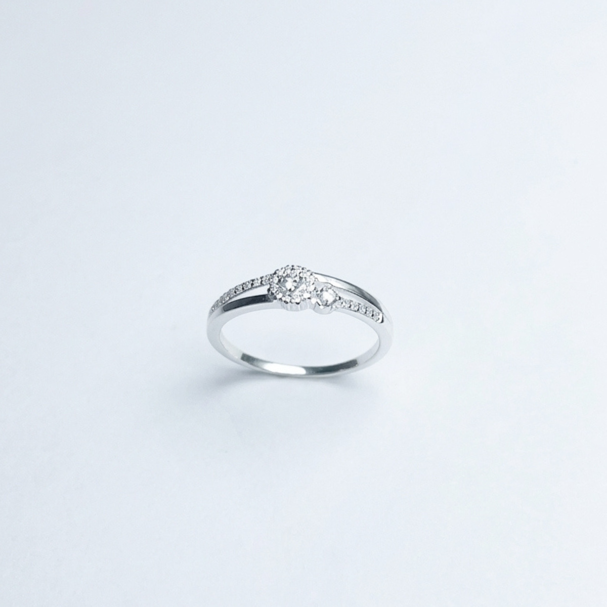 ANILLO PLATA CIRCONES TAILANDES