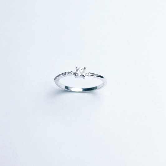 ANILLO SOLITARIO PLATA CIRCONES TAILANDES