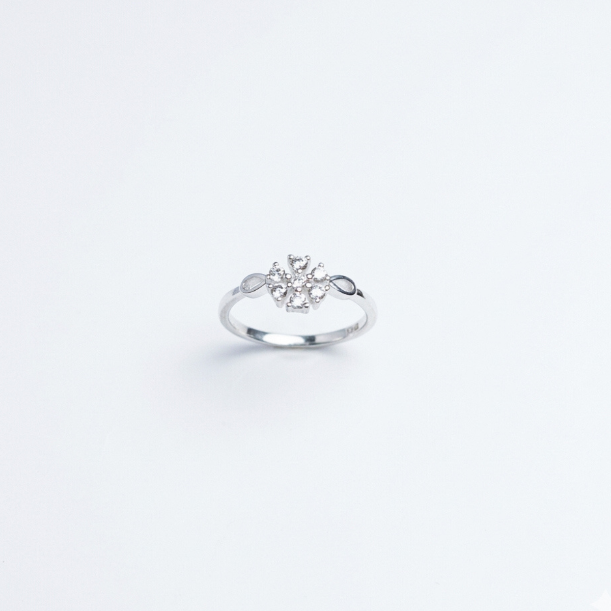 ANILLO PLATA CIRCONES TAILANDES