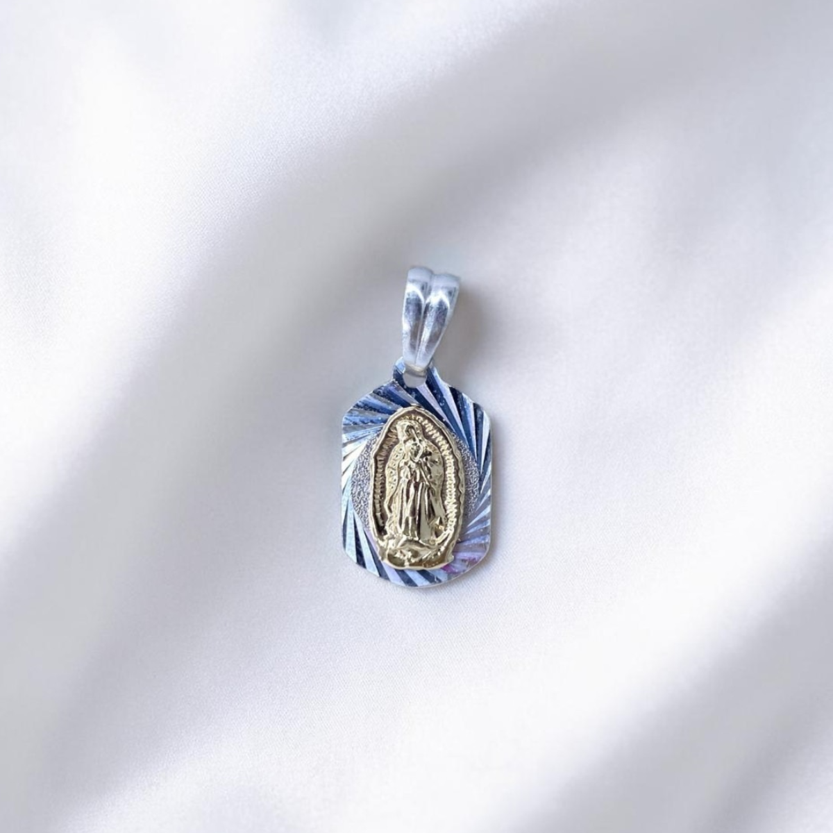 DIJE ORO PLATA DIAMANTADO GUADALUPE