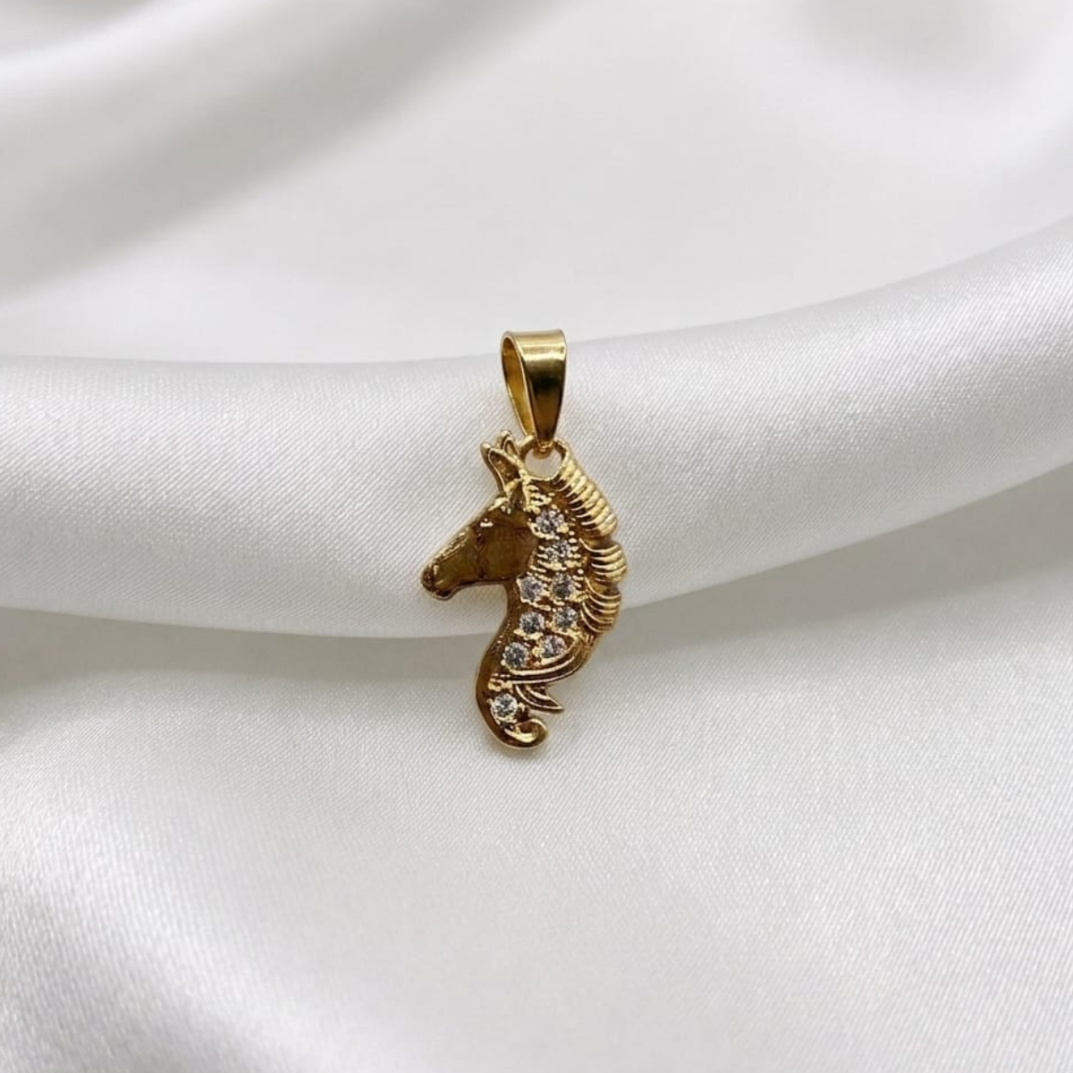 DIJE CABALLO MICROCIRCON ORO LAMINADO 18K