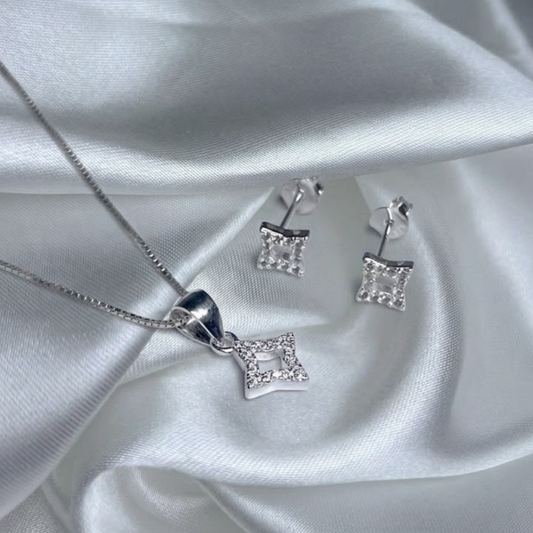 SET TOPO Y DIJE PLATA CIRCONES TAILANDESA