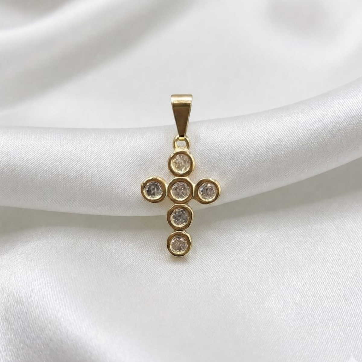 DIJE CIRCONES CRUZ ORO LAMINADO 18K