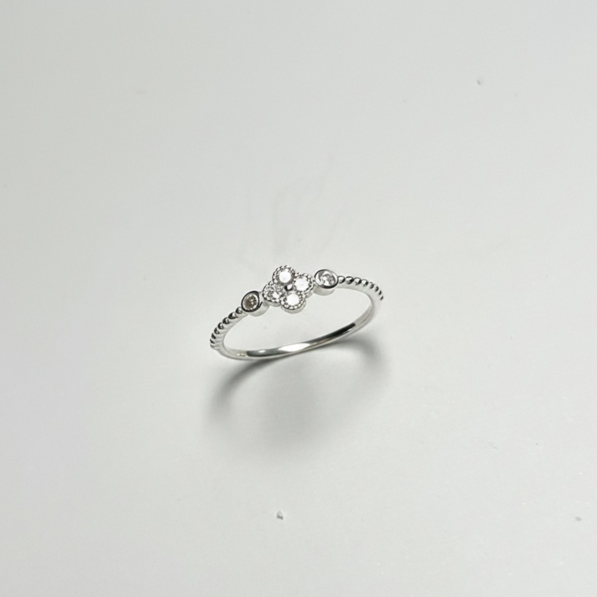 ANILLO PLATA CIRCONES TAILANDES