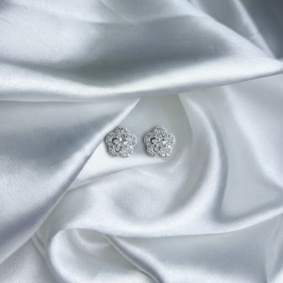 TOPO PLATA CIRCONES TAILANDES