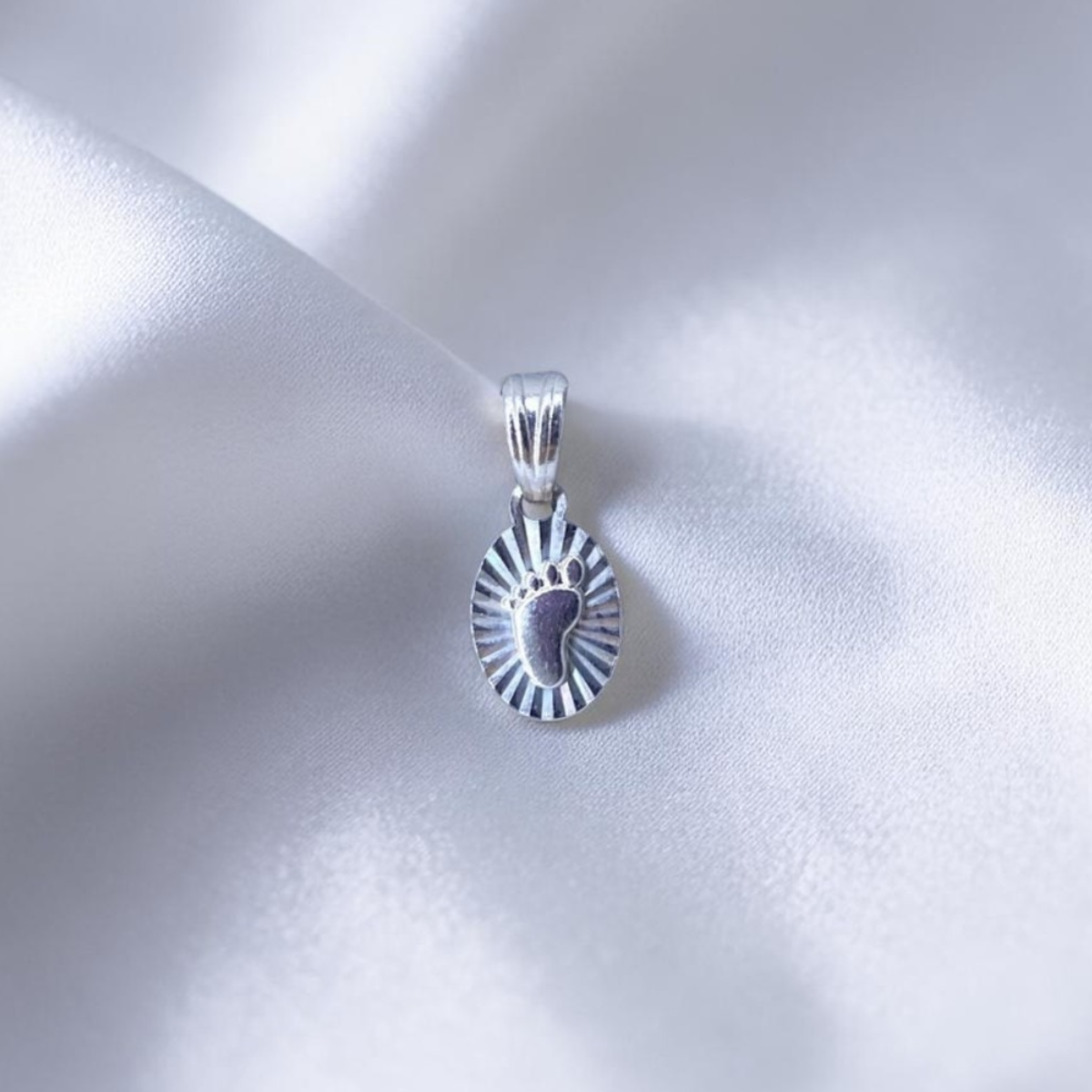 DIJE PLATA DIAMANTADO PIE