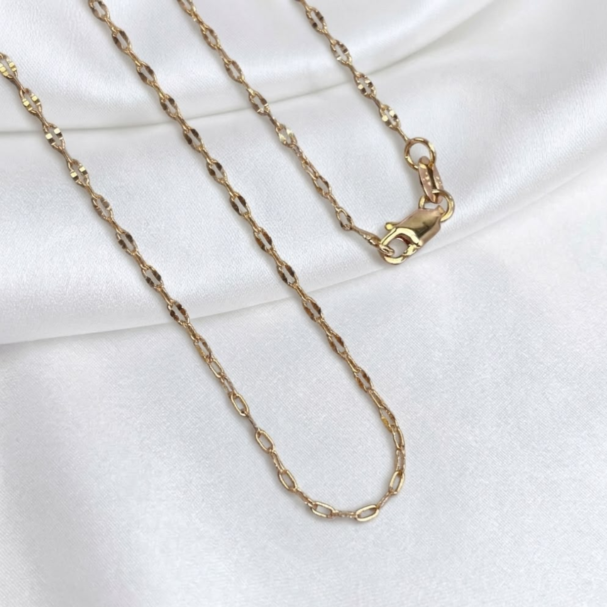 CADENA ESLABON CRUZADO MARTILLADO ORO LAMINADO 18K
