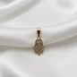 DIJE MANO HAMSA MICROCIRCON ORO LAMINADO 18K