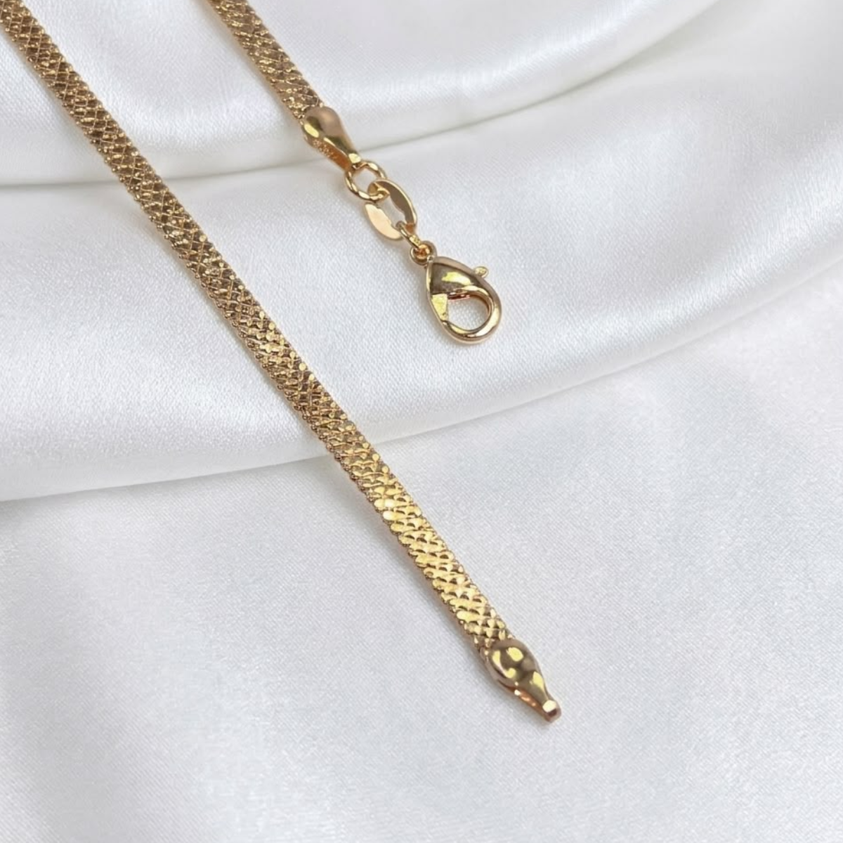 CADENA SERPIENTE PLANA ORO LAMINADO 18K