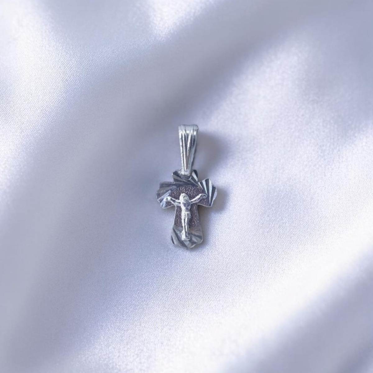 DIJE PLATA DIAMANTADO CRISTO