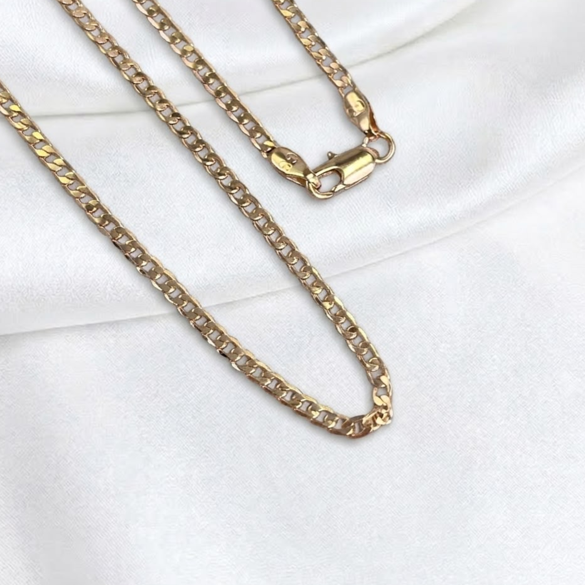 CADENA CUBANA ORO LAMINADO 18K