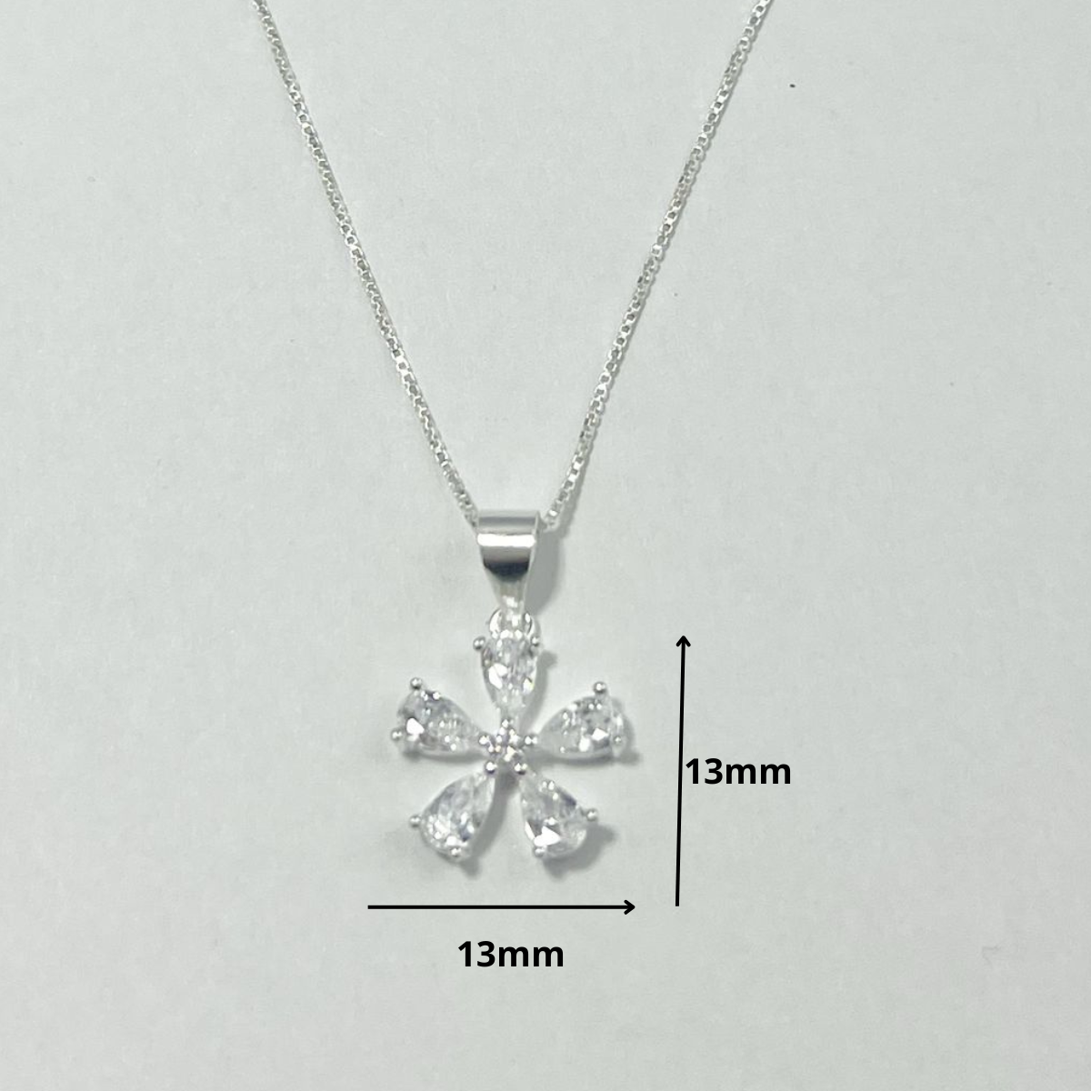 JUEGO FLOR CIRCONES PLATA LEY 925