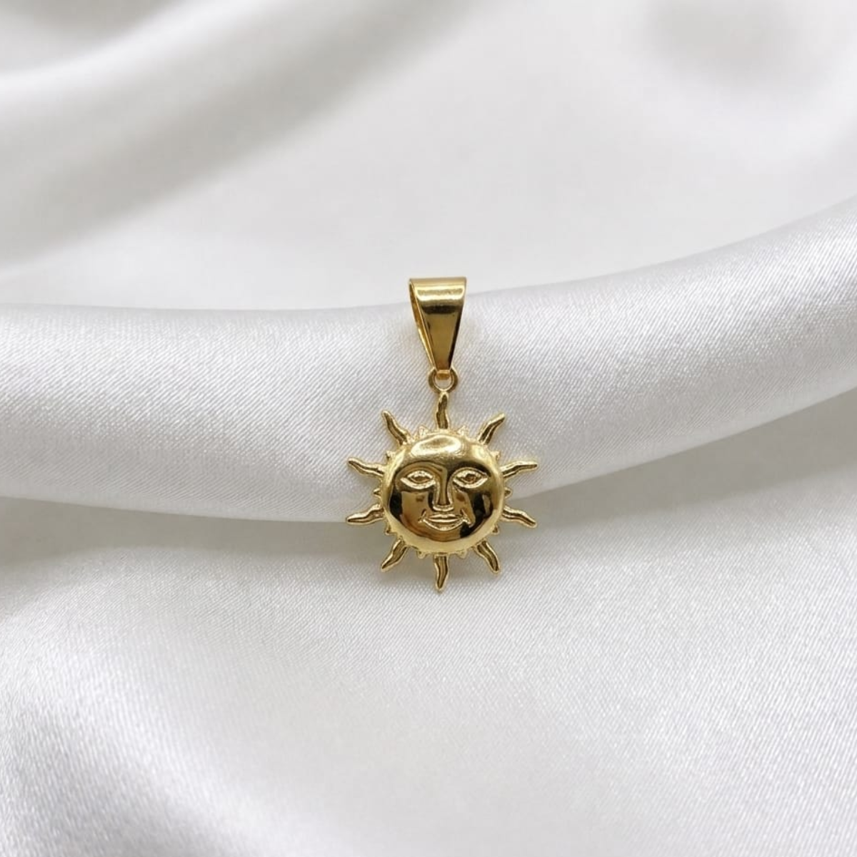 DIJE SOL PUNTAS ORO LAMINADO 18K