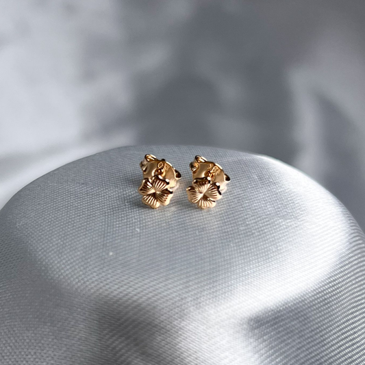 TOPO TREBOL 4 PETALOS MINI ORO LAMINADO 18K
