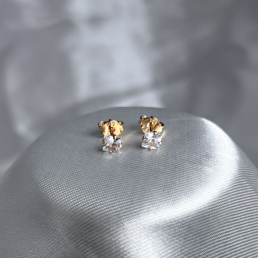 TOPO CIRCON CUADRADO 4MM ORO LAMINADO 18K