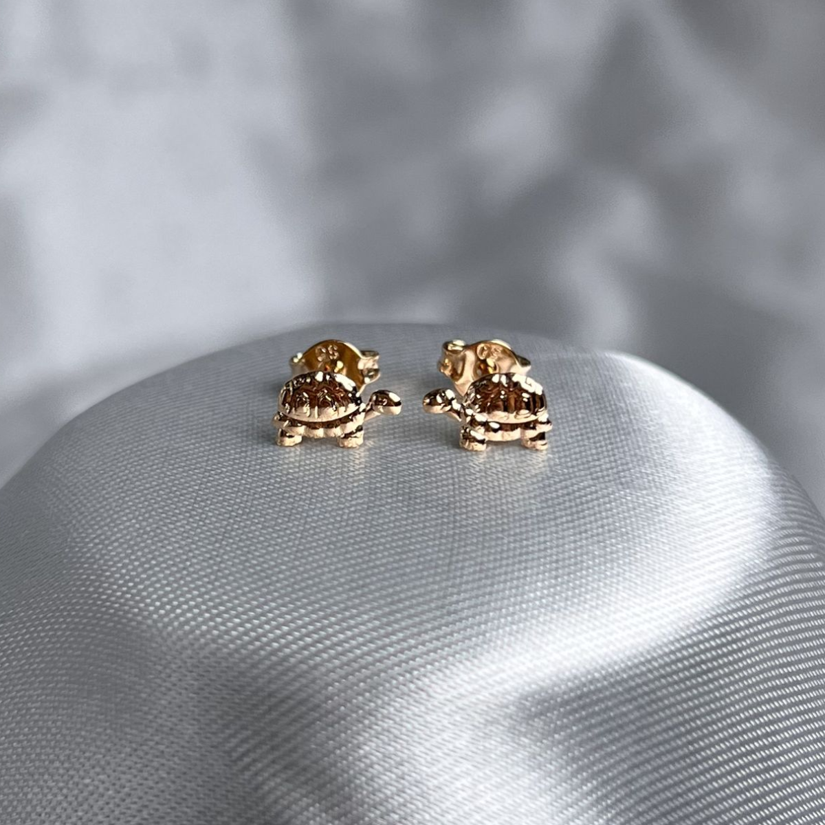 TOPO TORTUGA ORO LAMINADO 18K