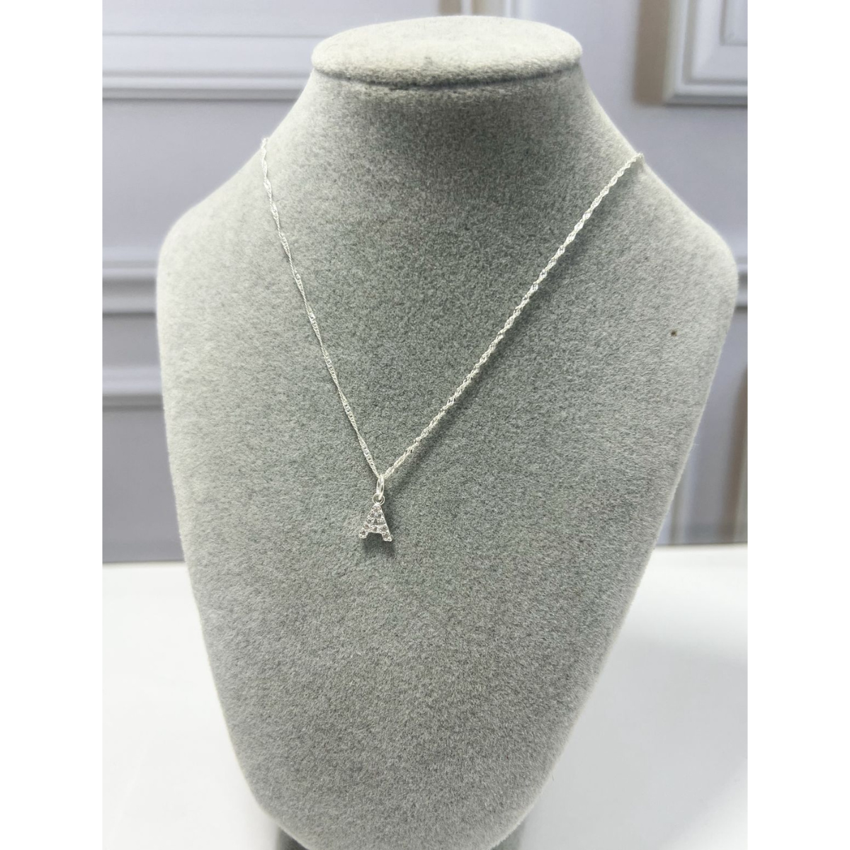 CADENA SINGAPUR CON INICIAL  EN PLATA LEY 925