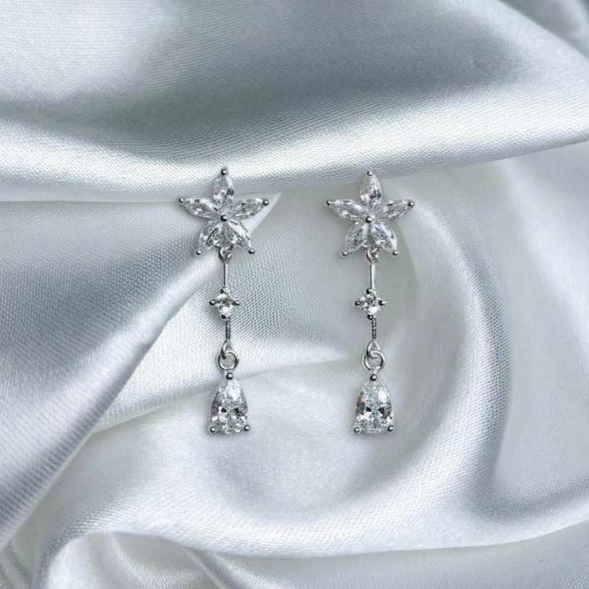 ARETE PLATA CIRCONES TAILANDESA