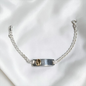 PULSERA PLACA BEBÉ LAMINILLA GRANO CAFÉ
